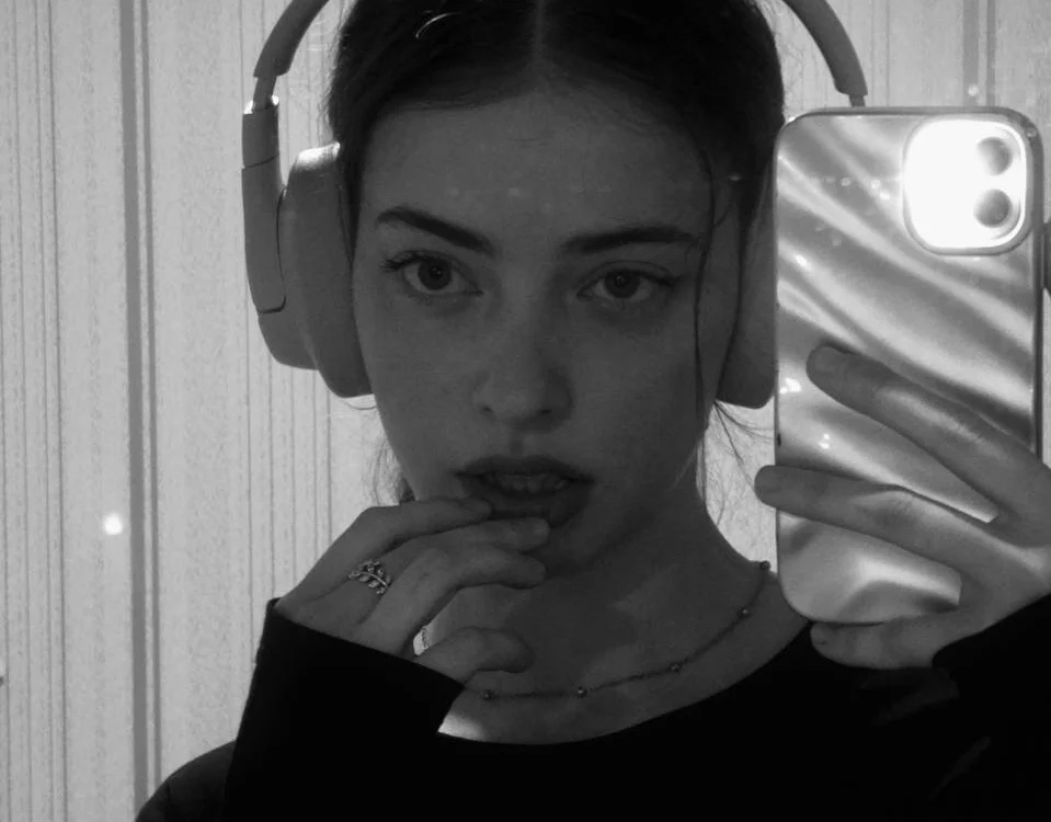 CarolSutton is live now