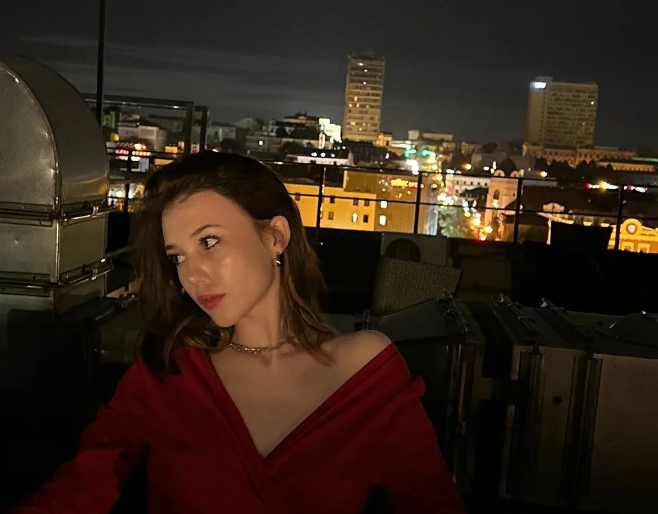 amelyay is live now