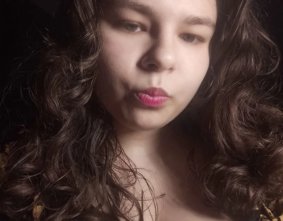 Oksa_FoxFire is live now