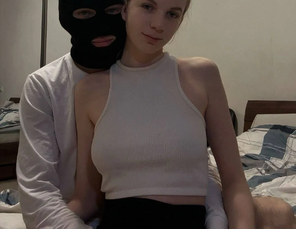 HotBabyCouple_ is live now