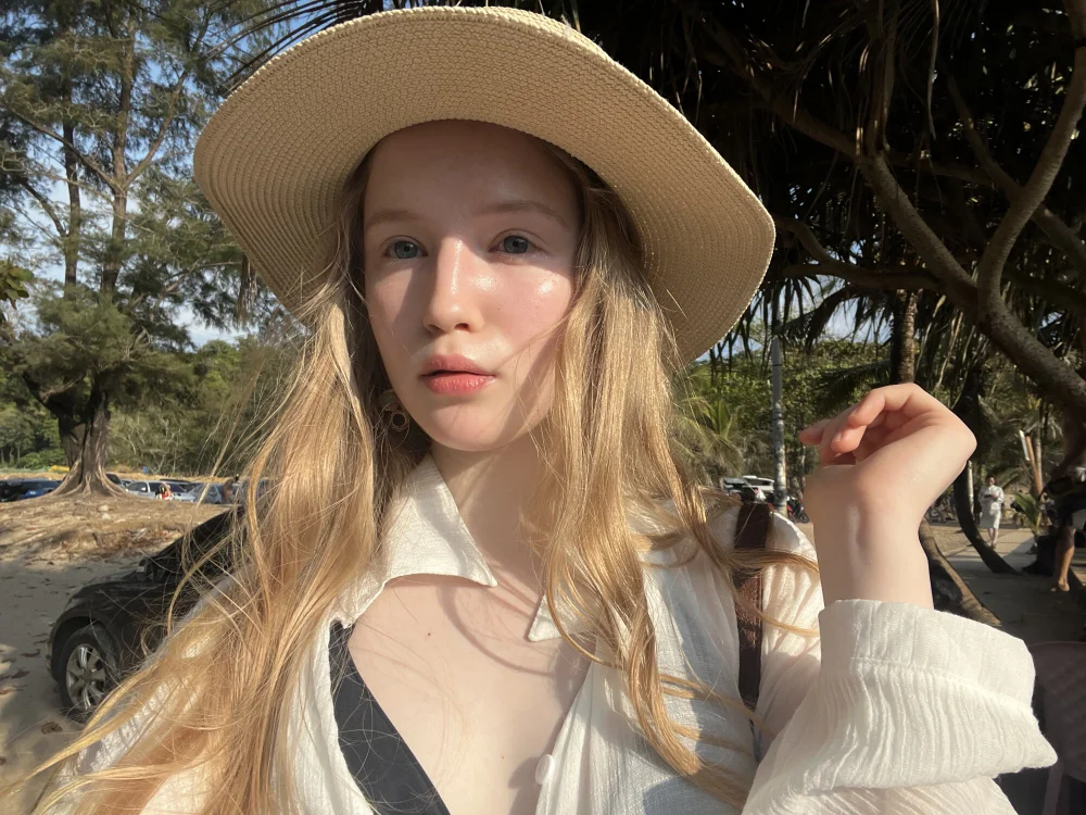 LilianHowards is live now