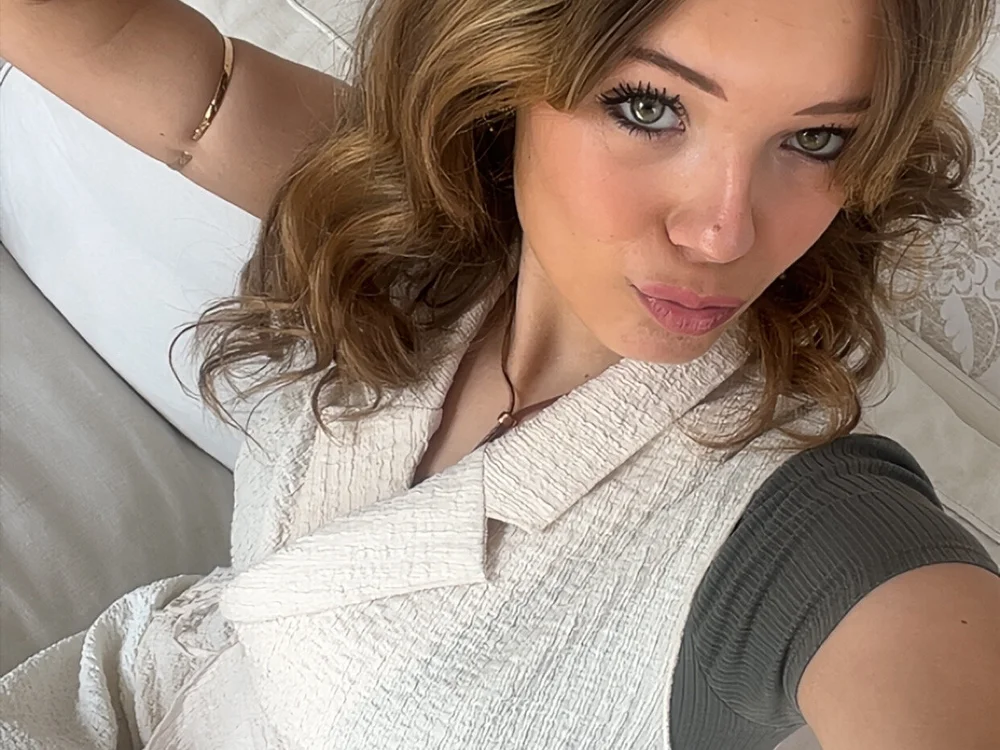 SophiaWestend is live now