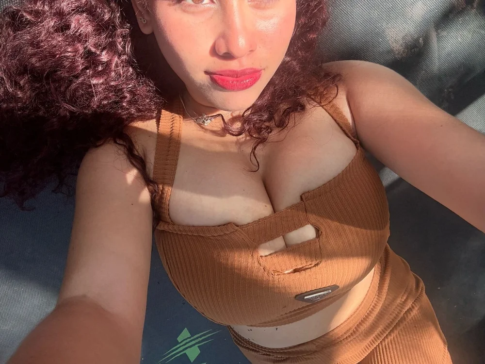 18_salo is live now