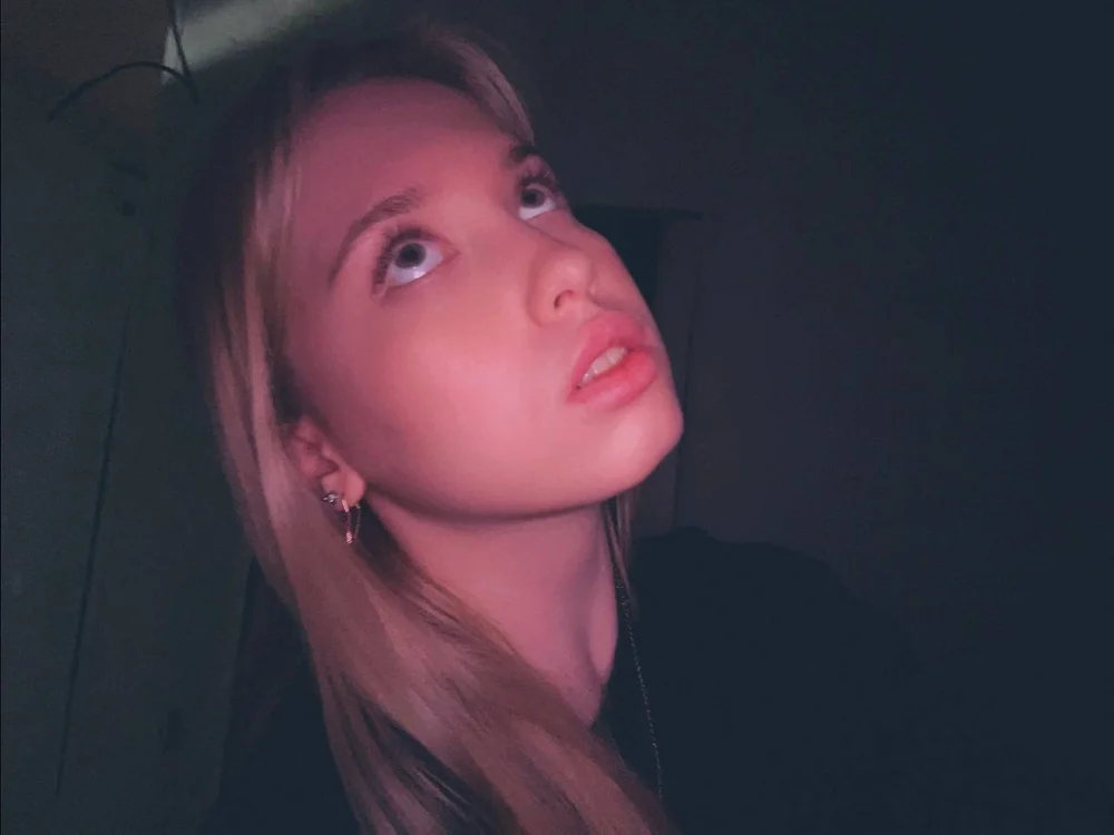 Sweet_Love_Lily is live now