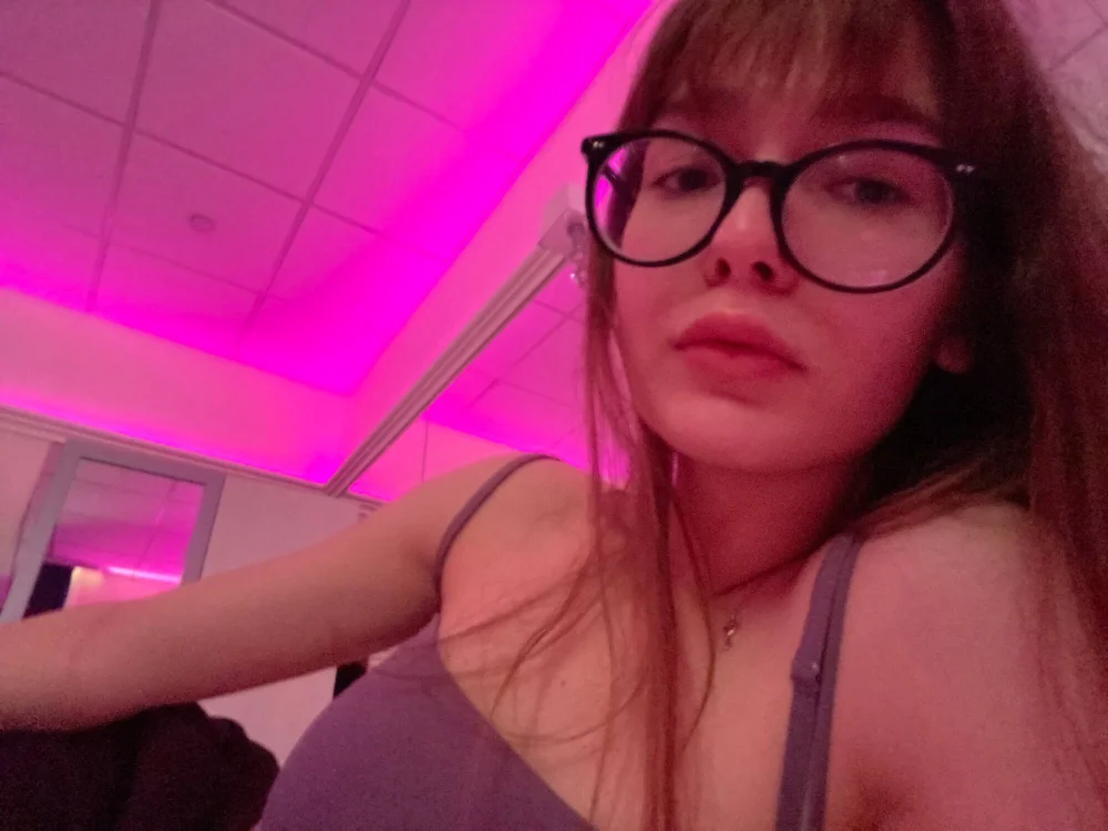 MyKittySayMeow is live now