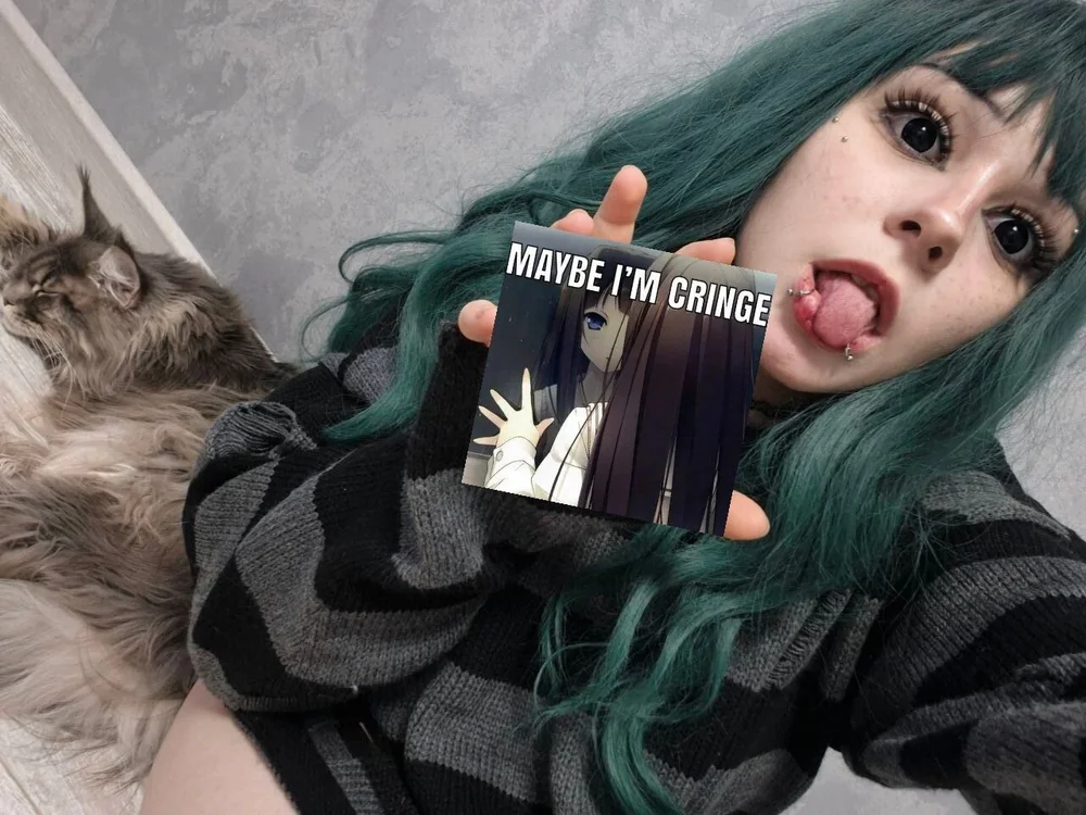 NaomiJess is live now