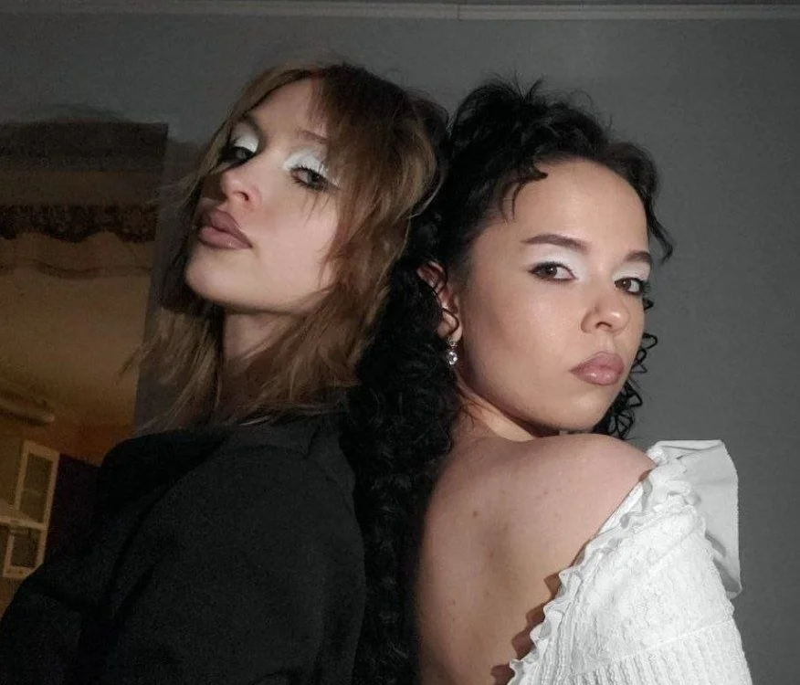 CassandraBardon is live now