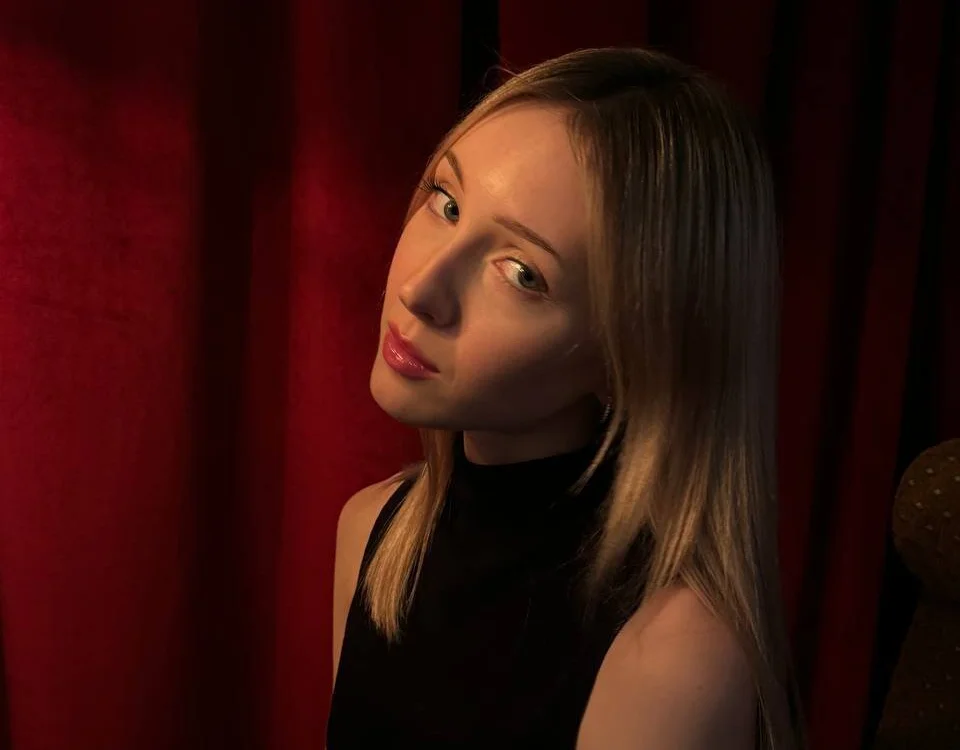 Kattie_Petite is live now