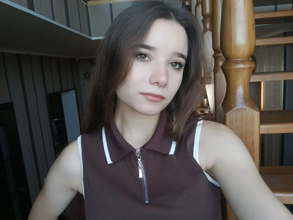 ZelmaHorio is live now