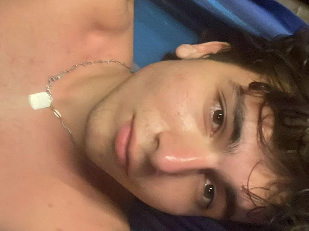 pablo434546 is live now