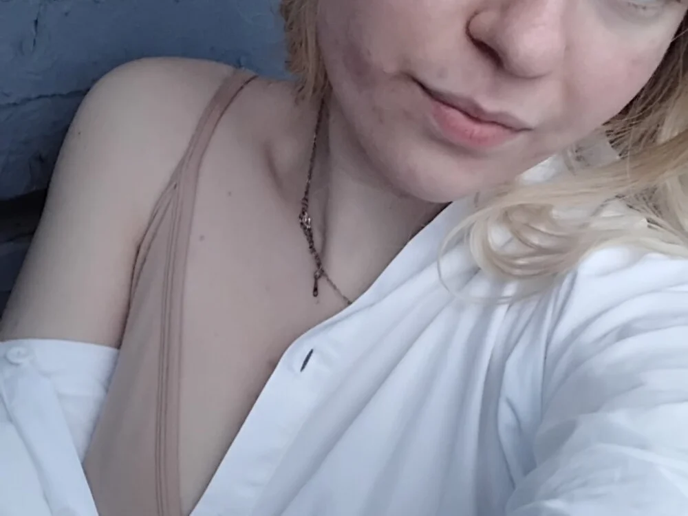 MaryjaneSpider is live now