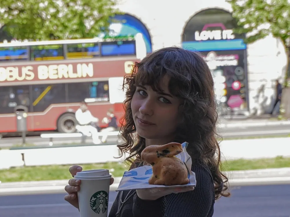 Alissa-Kissa is live now