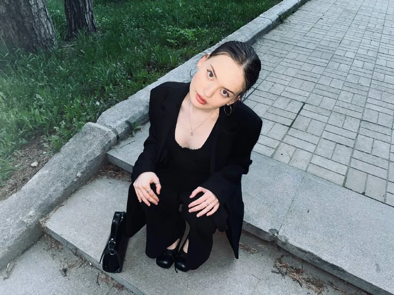 SparkSkarlet is live now