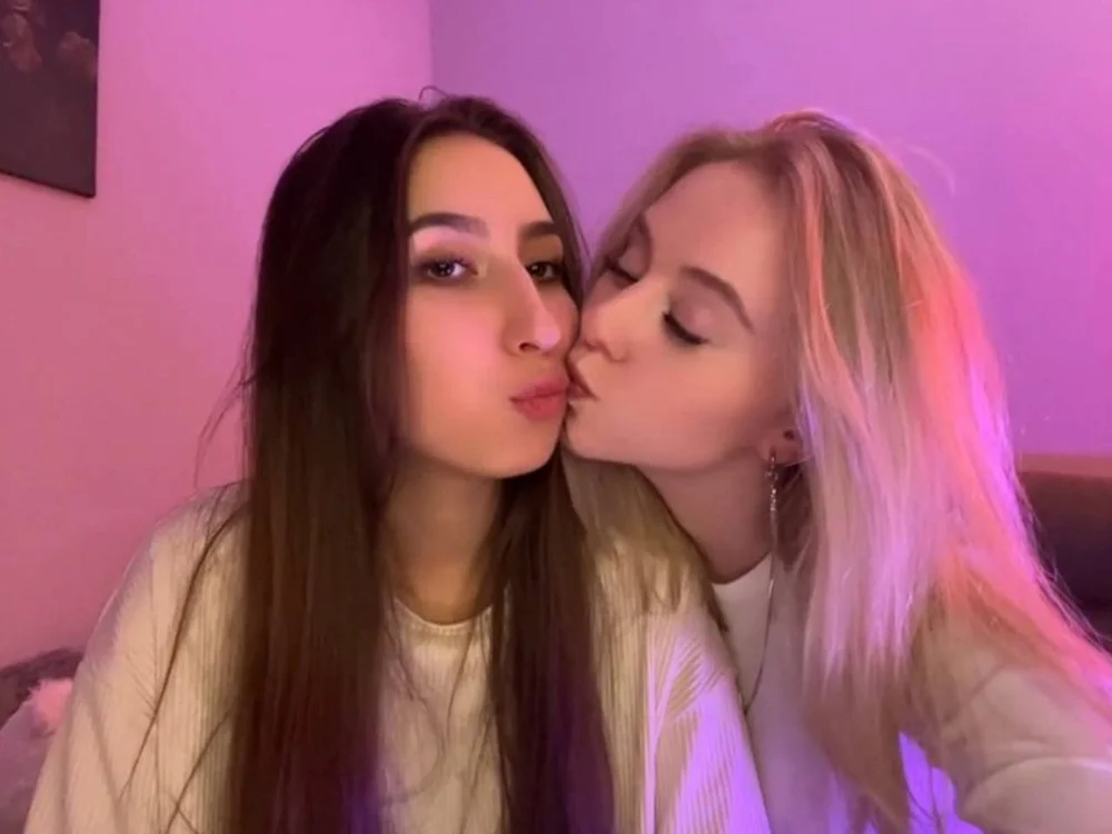 Mimipaws is live now