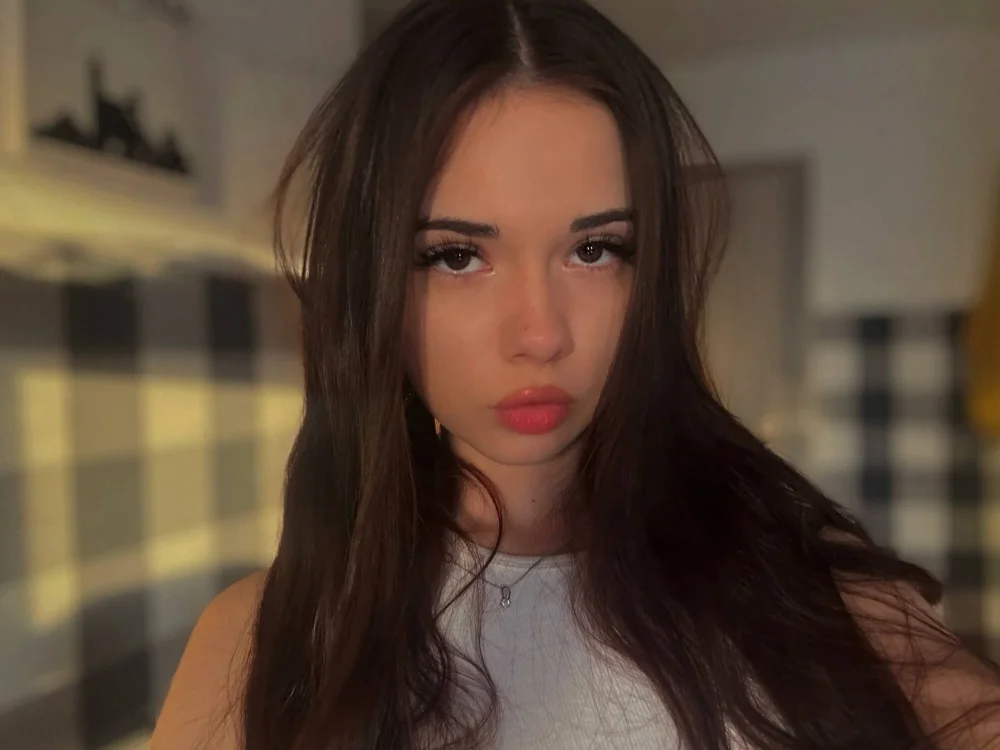 JoellaGrode is live now