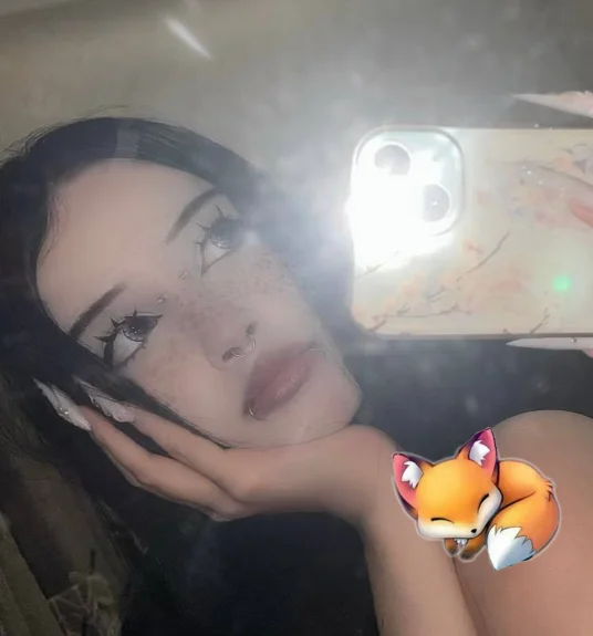LouisePavlides is live now